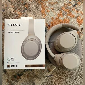 Sony WH-1000XM4 Noise Canceling Overhead
Bluetooth Wireless Headphones🎧